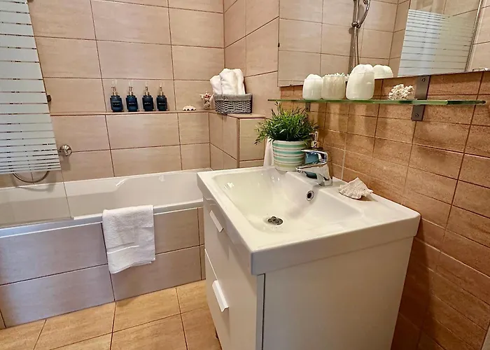 Remora Apartament *